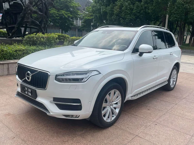 Volvo XC90 — фото 2
