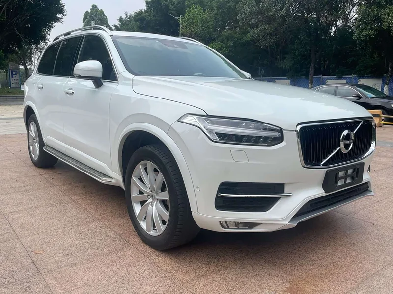 Volvo XC90 — фото 7