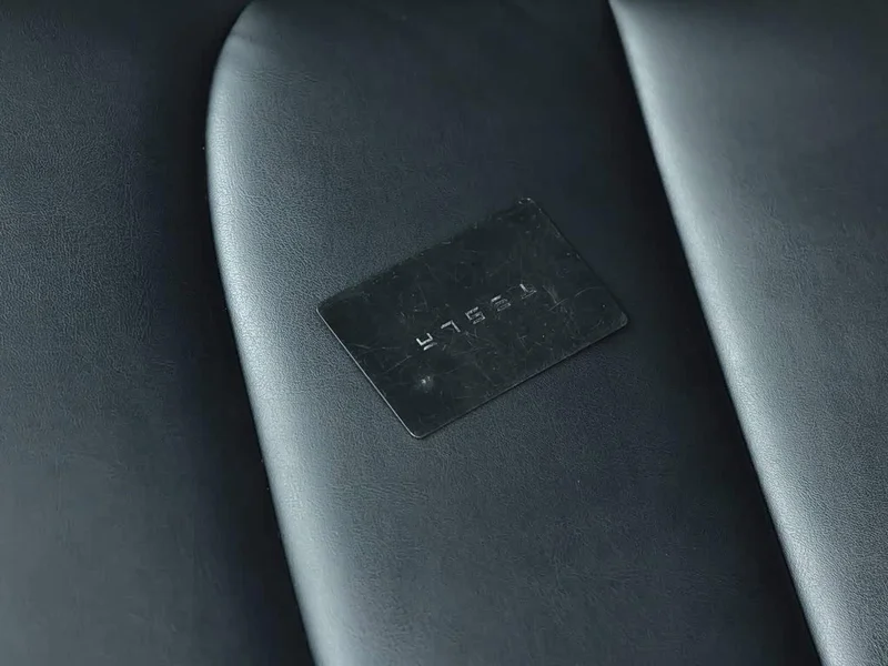 Tesla Model Y — фото 12