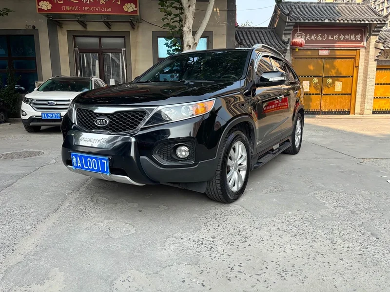 Kia Sorento — фото 1