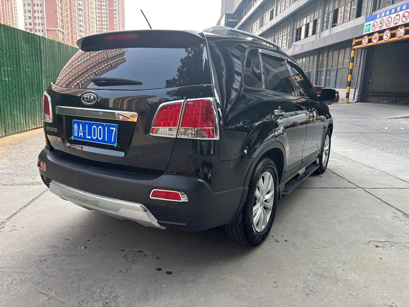 Kia Sorento — фото 13