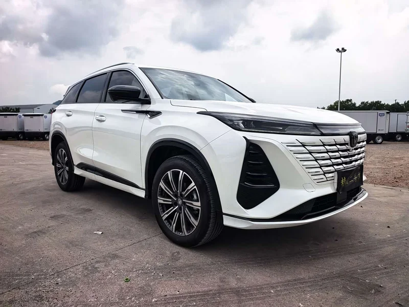 Changan CS75PLUS — фото 3