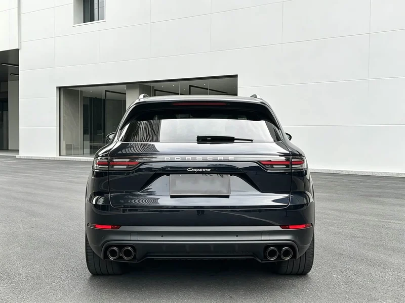 Porsche Cayenne — фото 27