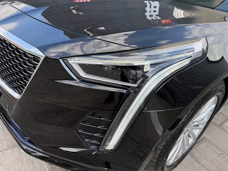 Cadillac CT6 — фото 12
