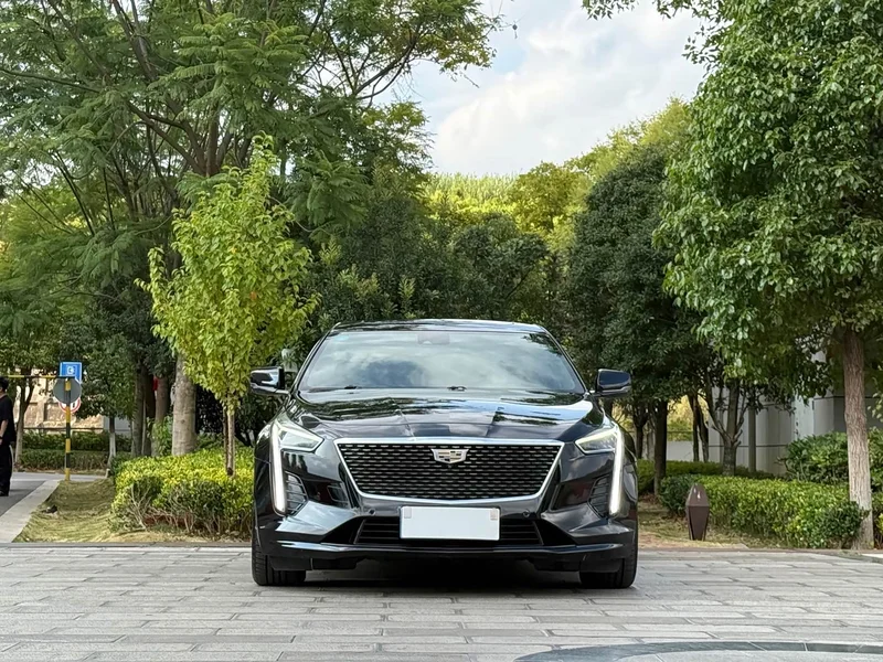 Cadillac CT6 — фото 2