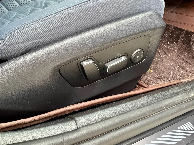 BMW 5-Series — фото 18