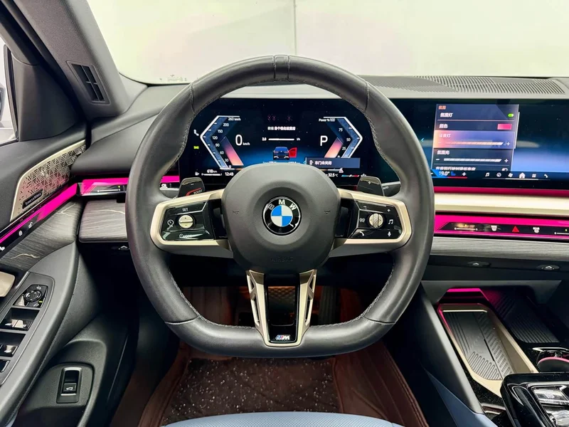 BMW 5-Series — фото 19