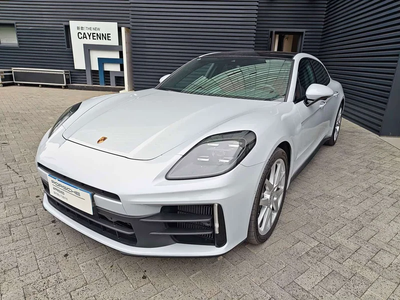 Porsche Panamera — фото 16