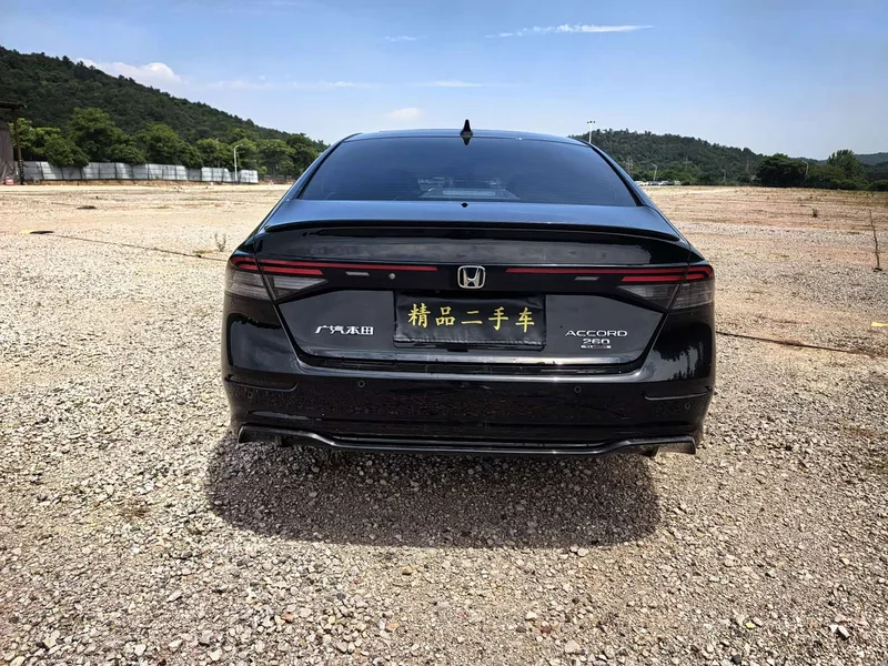 Honda Accord — фото 14