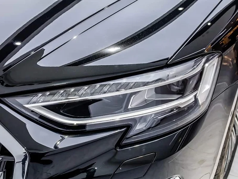 Audi A8 — фото 16