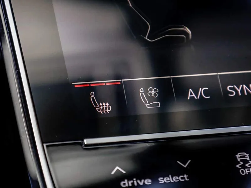 Audi A8 — фото 33