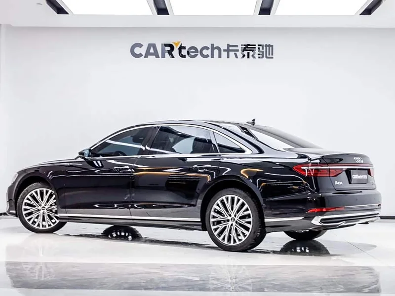 Audi A8 — фото 4