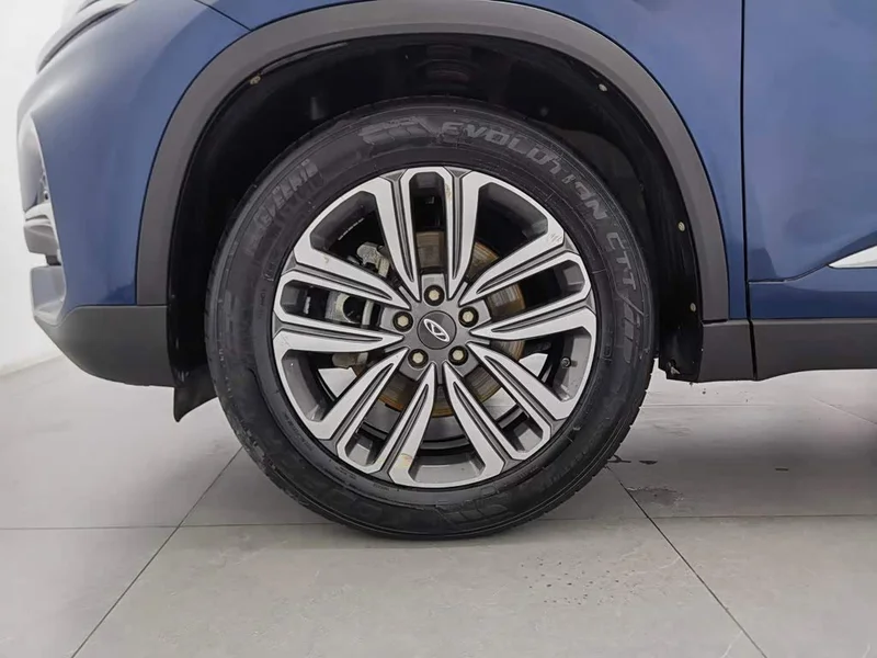Chery Tiggo 8 — фото 17