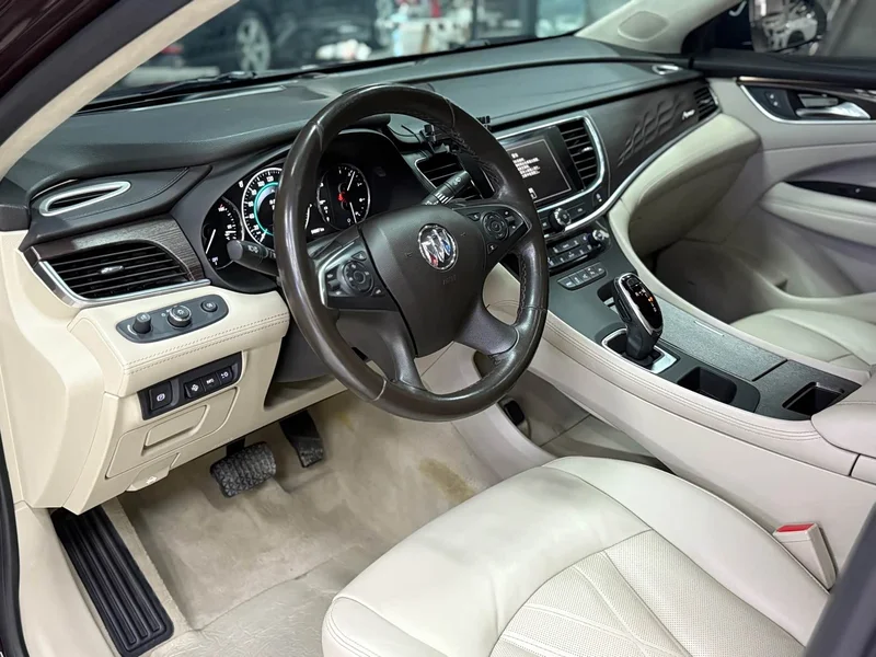 Buick LaCrosse — фото 11