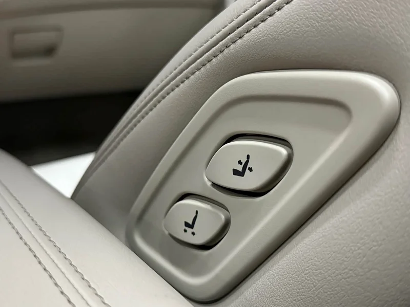 Buick LaCrosse — фото 25