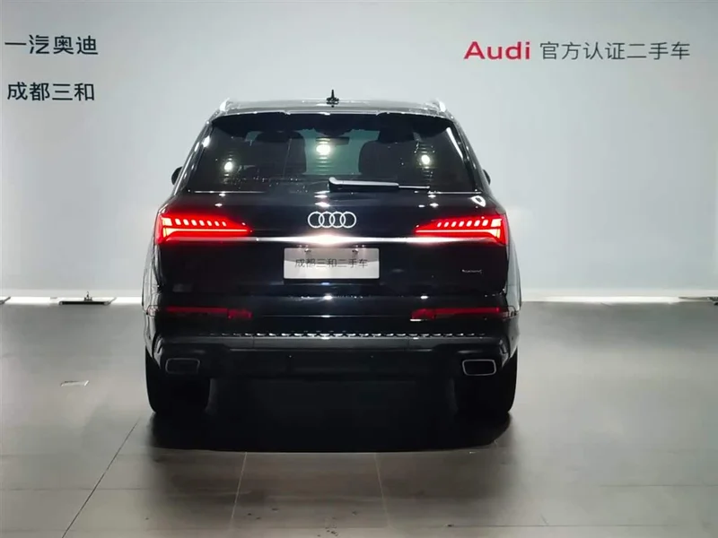 Audi Q7 — фото 5