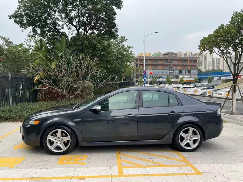 Acura TL — фото 4