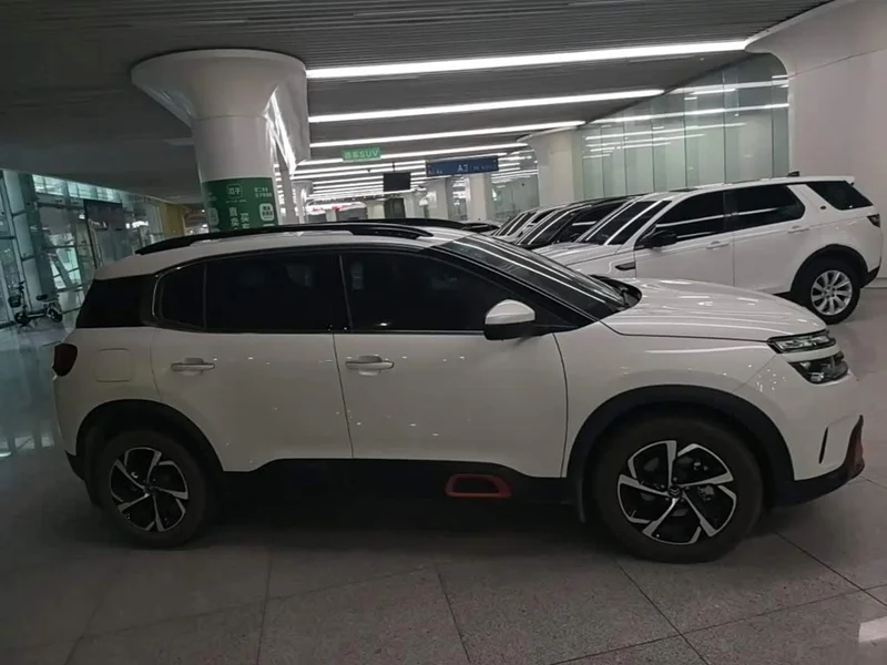 Peugeot C5 Aircross — фото 26