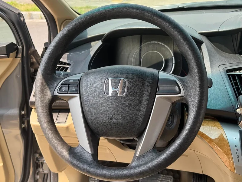 Honda Odyssey — фото 12