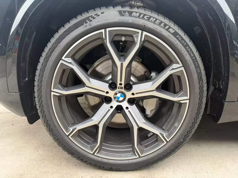 BMW X5 — фото 20