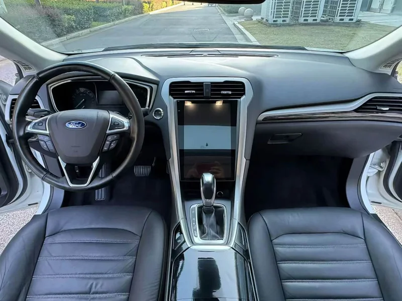Ford Mondeo — фото 10