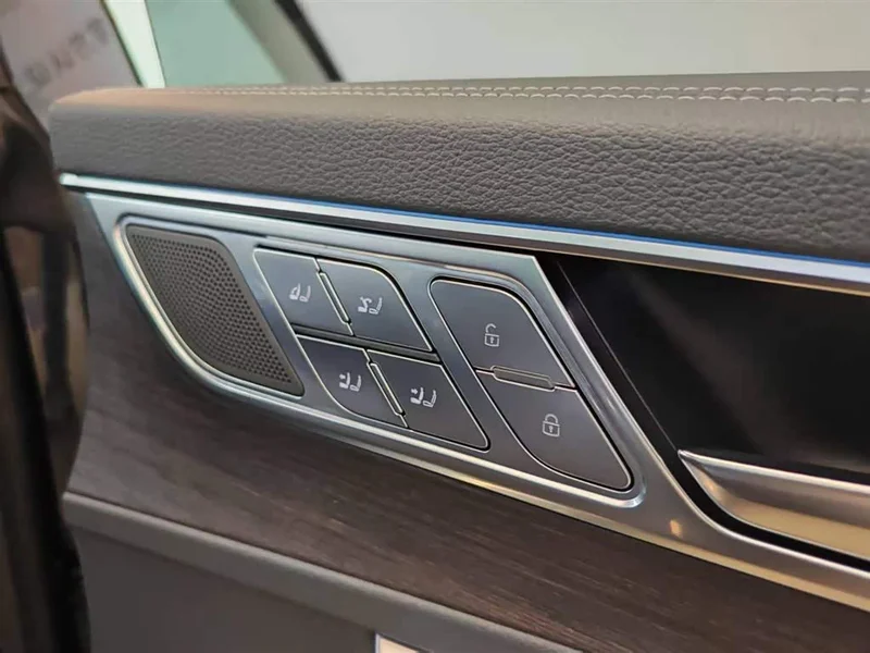 Audi A7L — фото 13