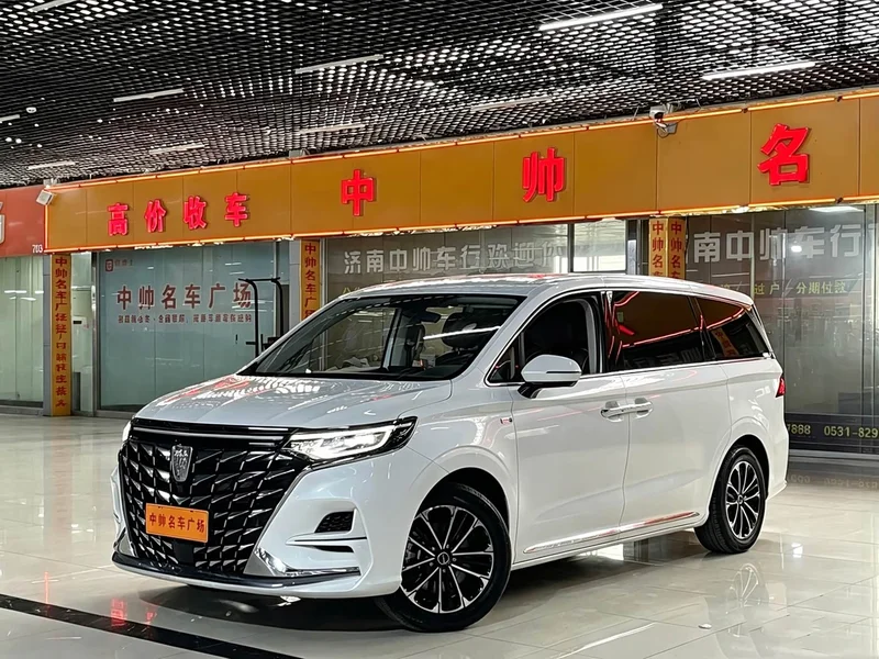 Roewe iMAX8 — фото 1