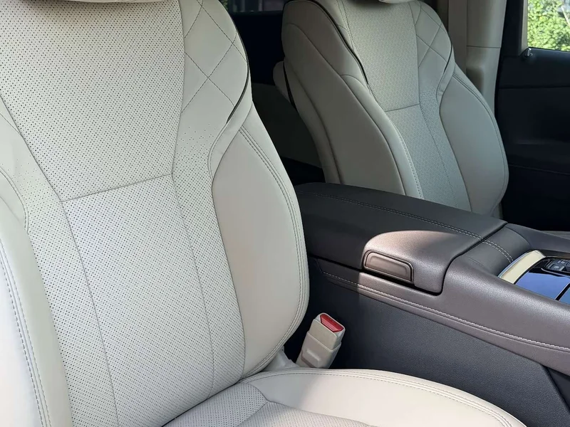 Toyota Vellfire — фото 10