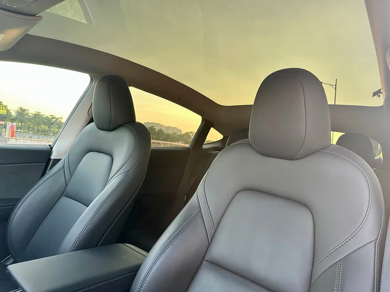 Tesla Model Y — фото 16
