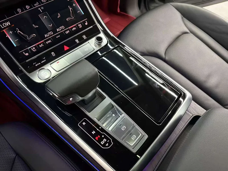 Audi Q8 — фото 10