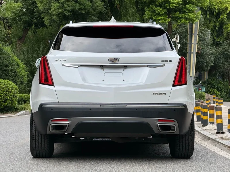 Cadillac XT5 — фото 7