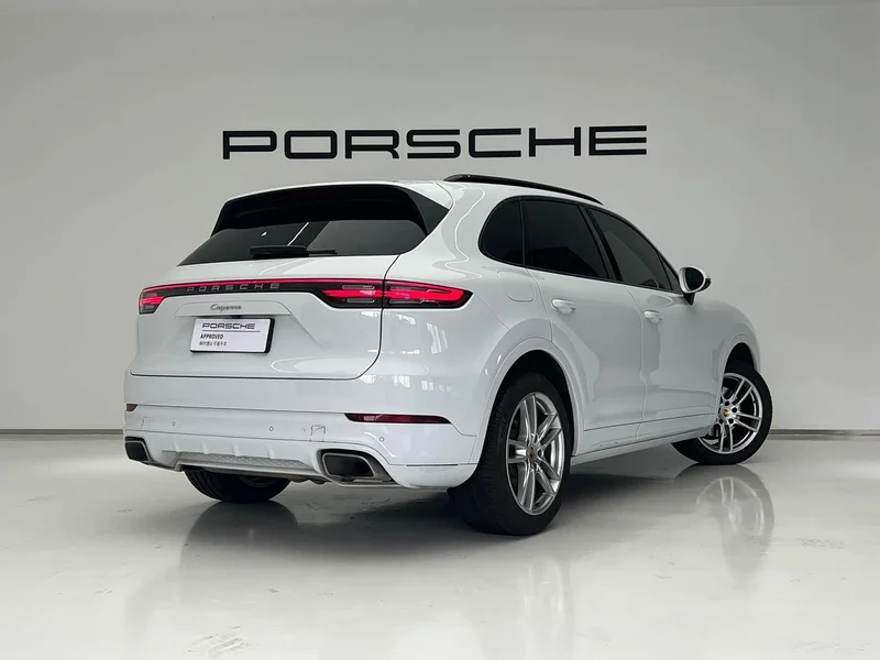 Porsche Cayenne — фото 4