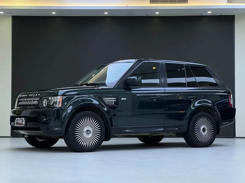 Land Rover Range Rover — фото 1
