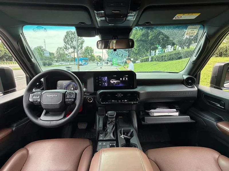 Toyota Prado — фото 13
