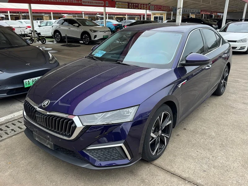 Volkswagen Octavia — фото 1