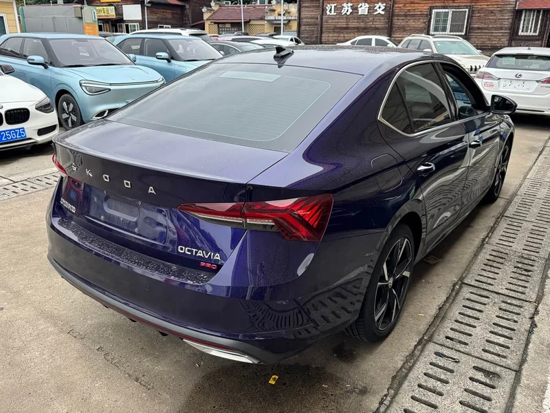 Volkswagen Octavia — фото 2