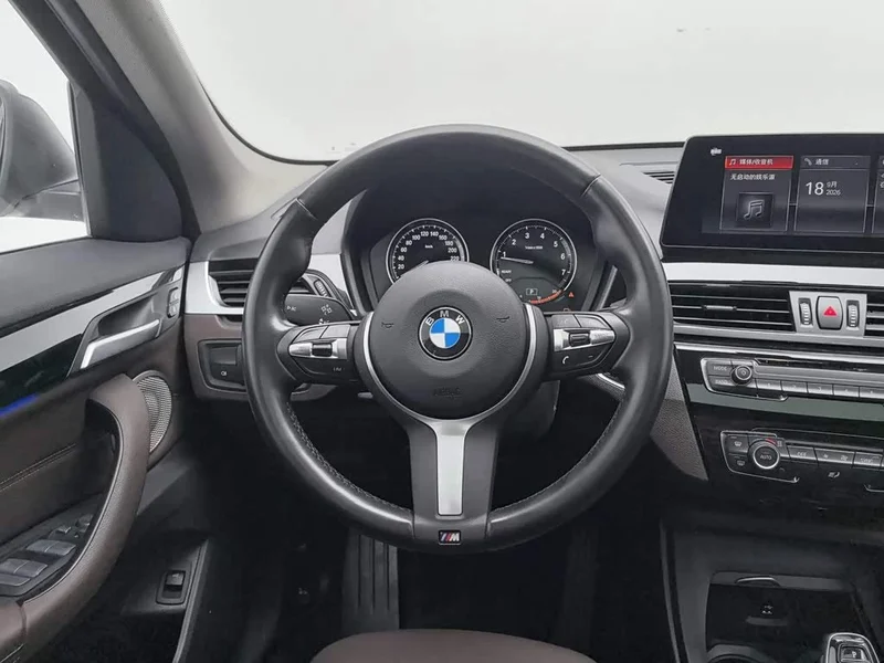 BMW X1 — фото 11