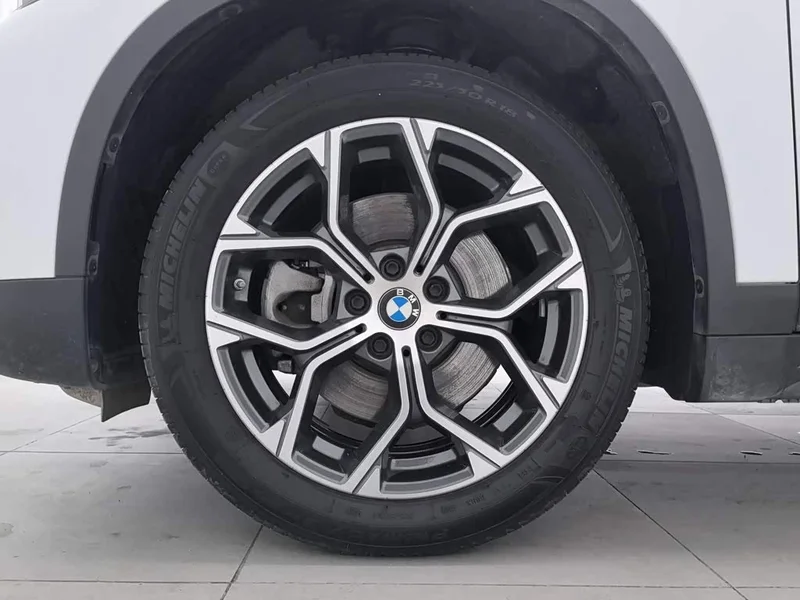 BMW X1 — фото 17