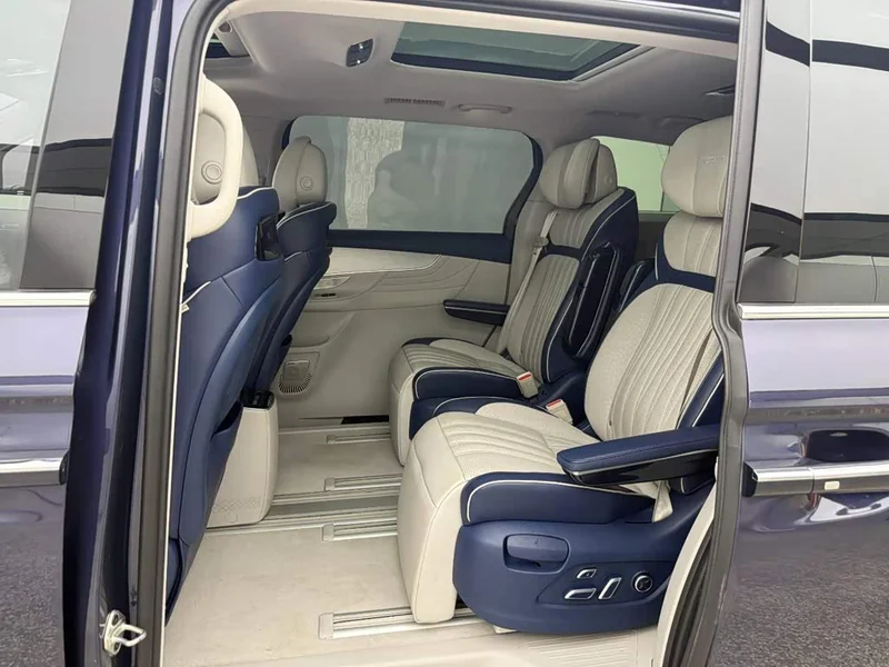 Roewe iMAX8 — фото 11