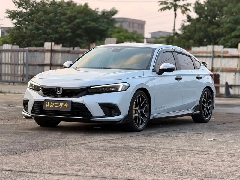 Honda Civic — фото 1