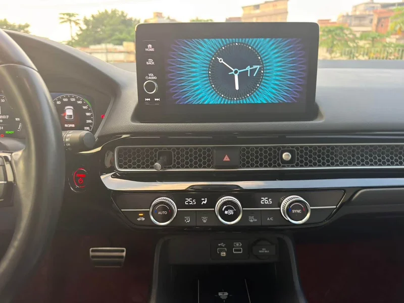 Honda Civic — фото 12