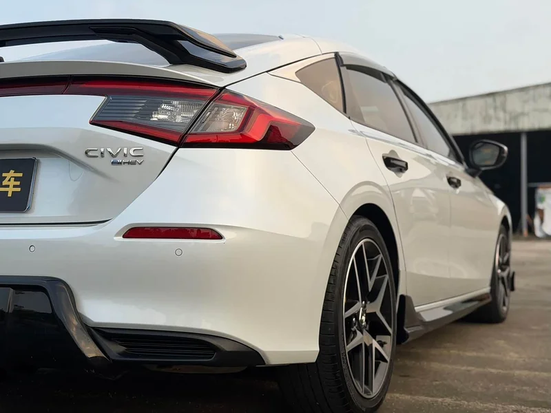 Honda Civic — фото 16