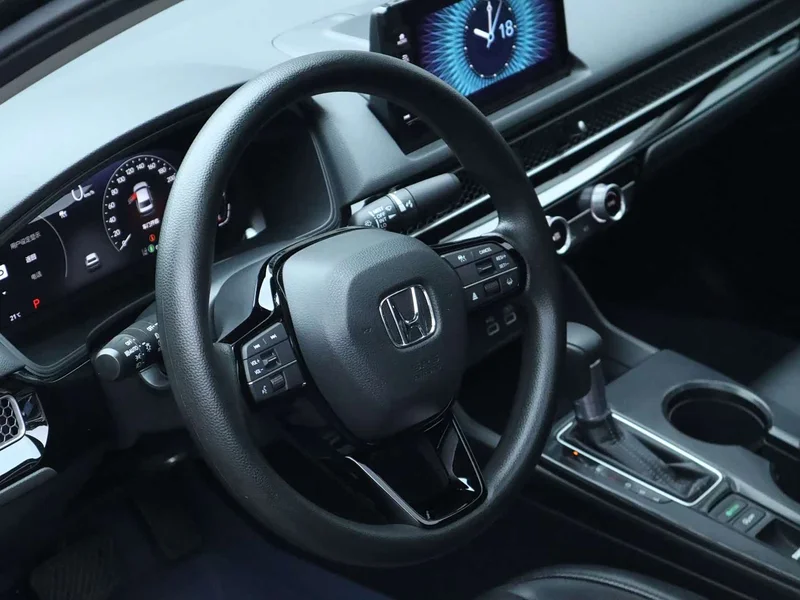 Honda Civic — фото 16