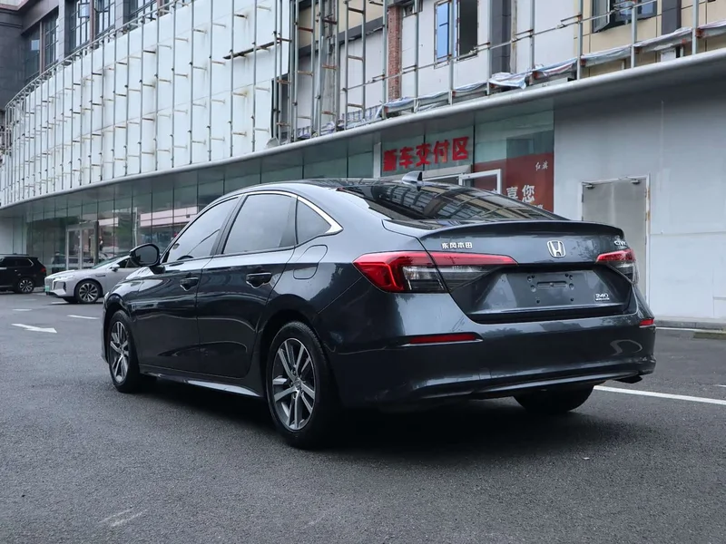 Honda Civic — фото 7