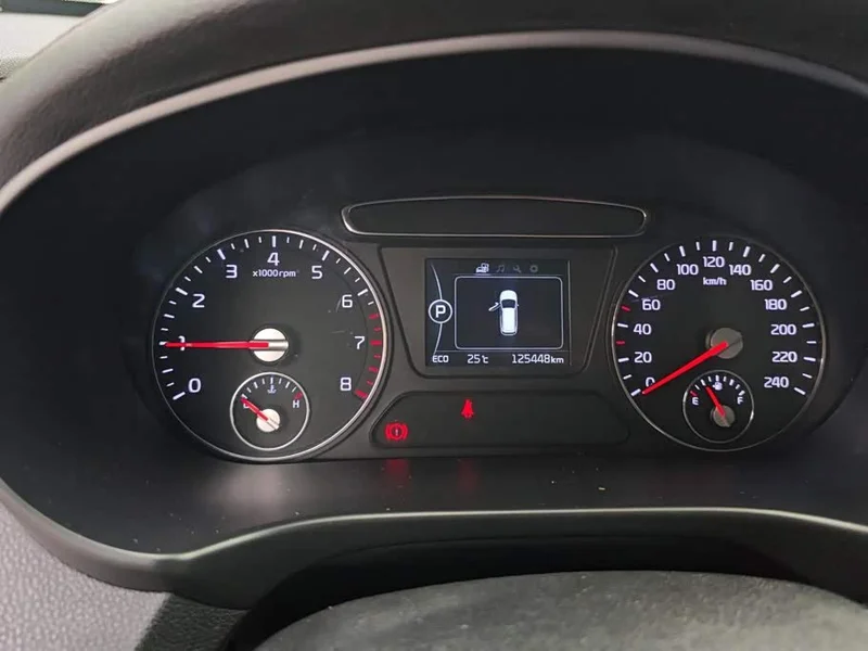 Kia Sorento — фото 14