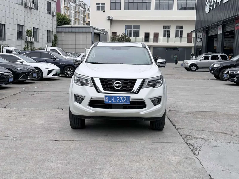 Nissan Terra — фото 2