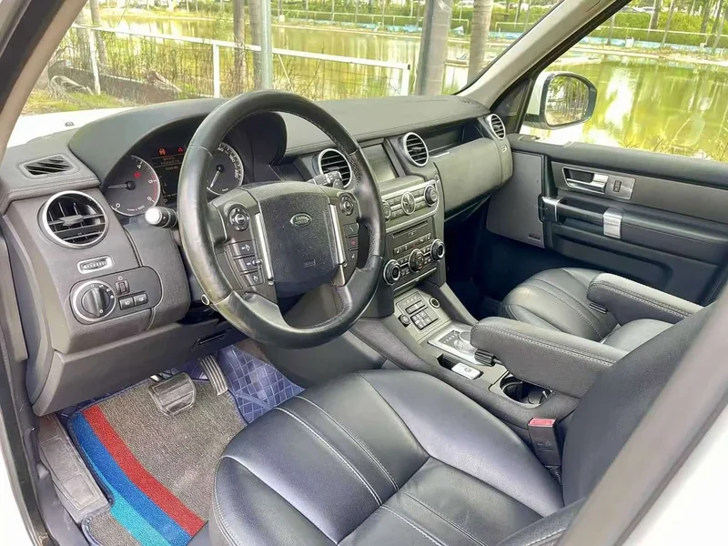Land Rover Discovery — фото 11
