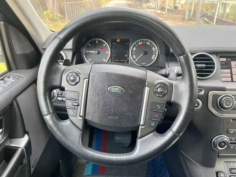 Land Rover Discovery — фото 18