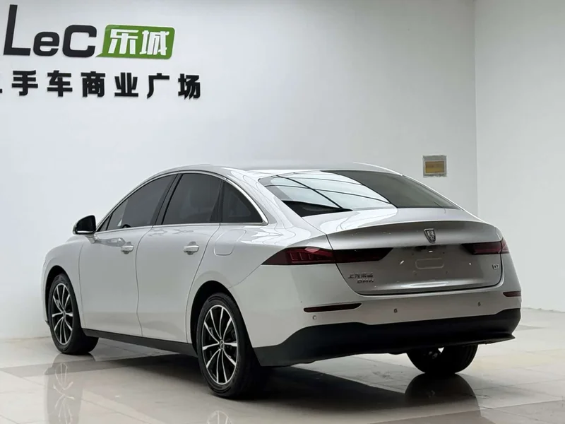 Roewe D7 — фото 13