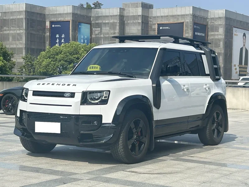 Land Rover Defender — фото 1